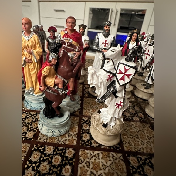 Handmade Chess-The board is Khatam Kari 50by50cm - Chess figures made of chuck - Picture 6 of 17